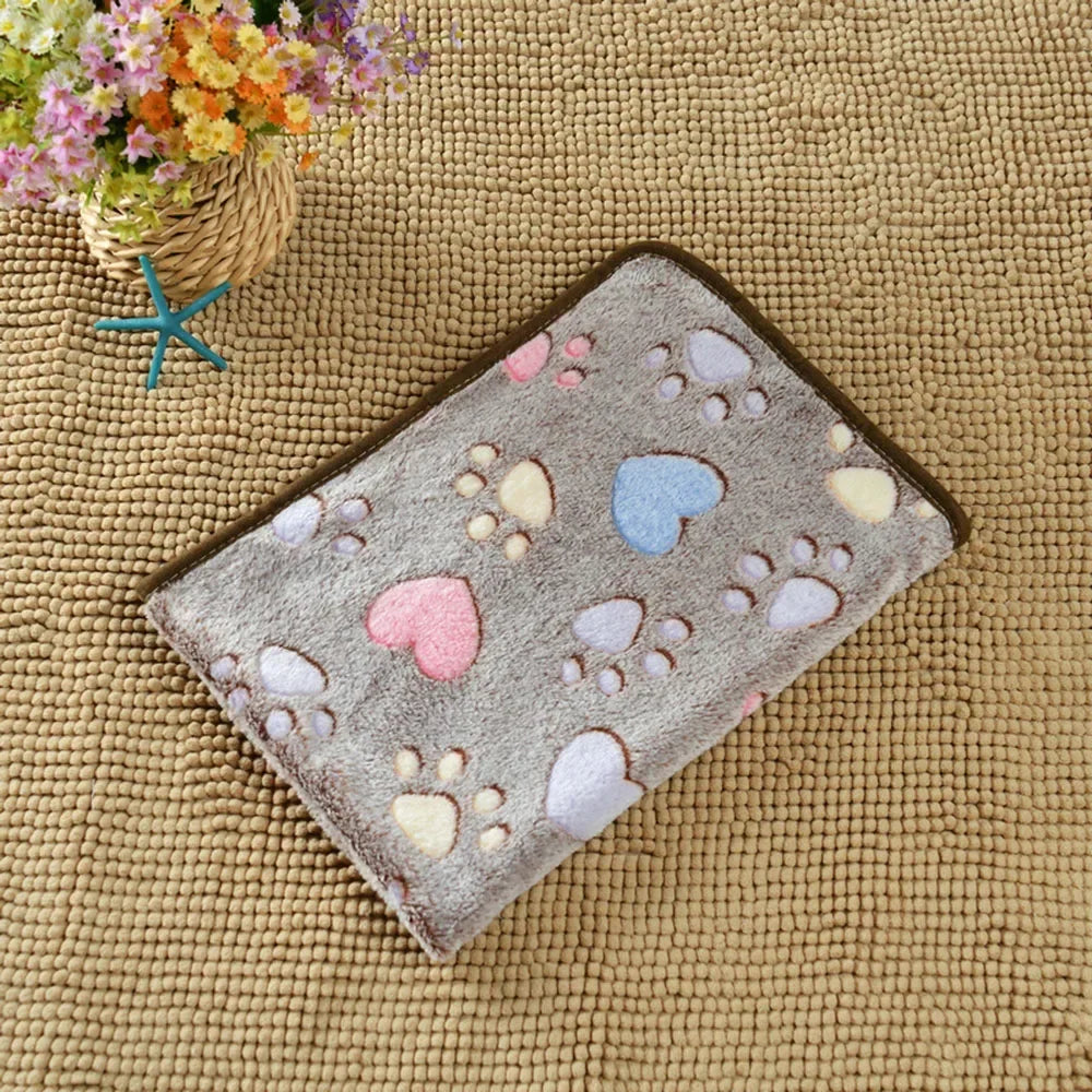 Soft Fluffy Sleeping Blanket for Dogs Comfortable Pet Blanket Cat Cover Warm Thin Fleece Puppy Bed Mat Sleep Sheet Pet Supplies