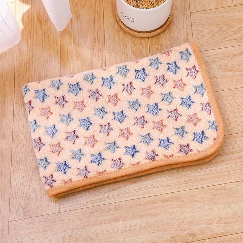 Soft Fluffy Sleeping Blanket for Dogs Comfortable Pet Blanket Cat Cover Warm Thin Fleece Puppy Bed Mat Sleep Sheet Pet Supplies