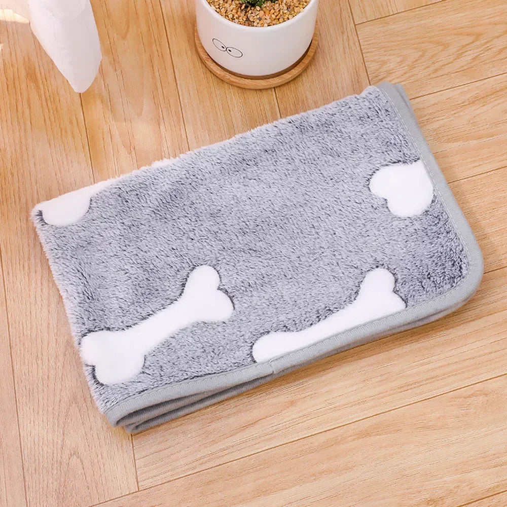 Soft Fluffy Sleeping Blanket for Dogs Comfortable Pet Blanket Cat Cover Warm Thin Fleece Puppy Bed Mat Sleep Sheet Pet Supplies