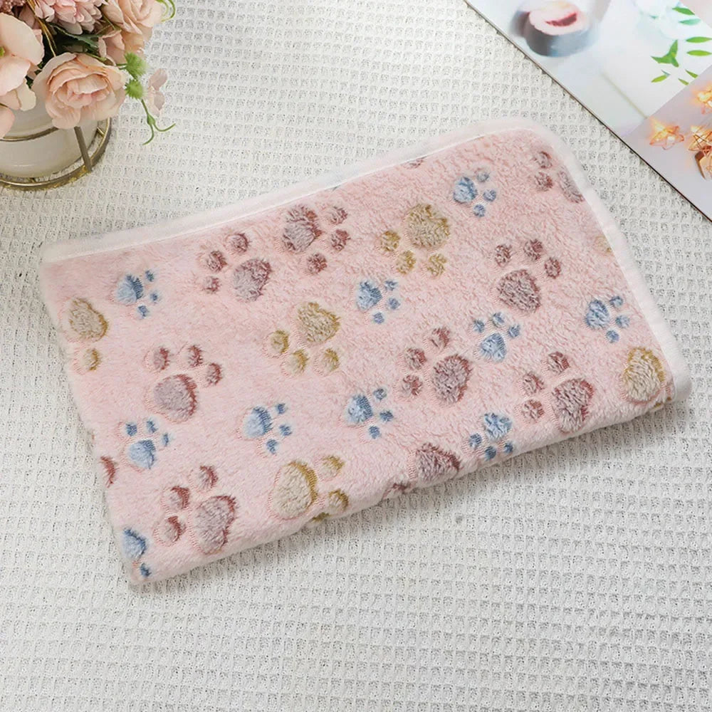 Soft Fluffy Sleeping Blanket for Dogs Comfortable Pet Blanket Cat Cover Warm Thin Fleece Puppy Bed Mat Sleep Sheet Pet Supplies