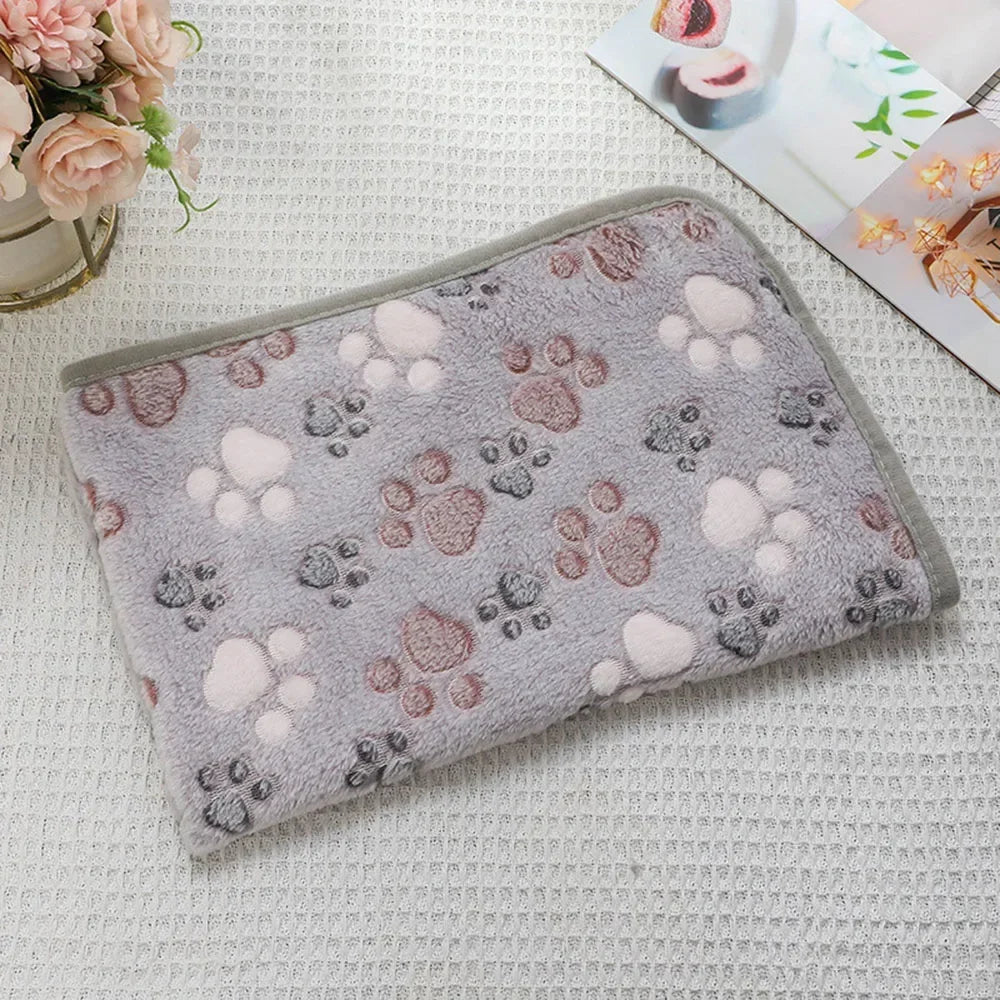 Soft Fluffy Sleeping Blanket for Dogs Comfortable Pet Blanket Cat Cover Warm Thin Fleece Puppy Bed Mat Sleep Sheet Pet Supplies