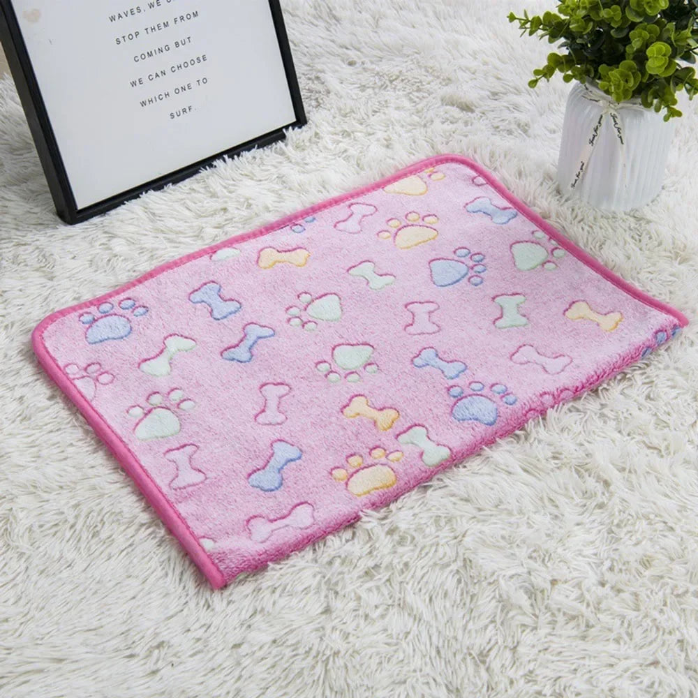 Soft Fluffy Sleeping Blanket for Dogs Comfortable Pet Blanket Cat Cover Warm Thin Fleece Puppy Bed Mat Sleep Sheet Pet Supplies