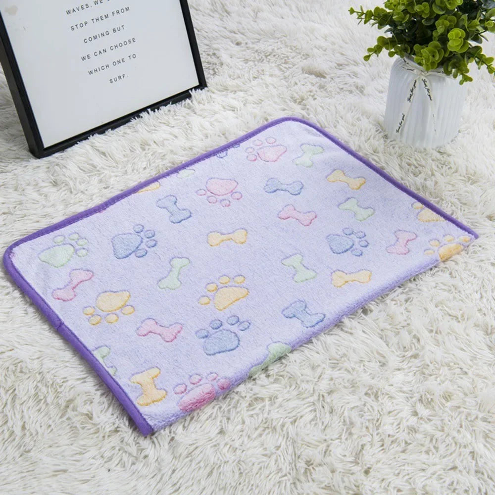 Soft Fluffy Sleeping Blanket for Dogs Comfortable Pet Blanket Cat Cover Warm Thin Fleece Puppy Bed Mat Sleep Sheet Pet Supplies